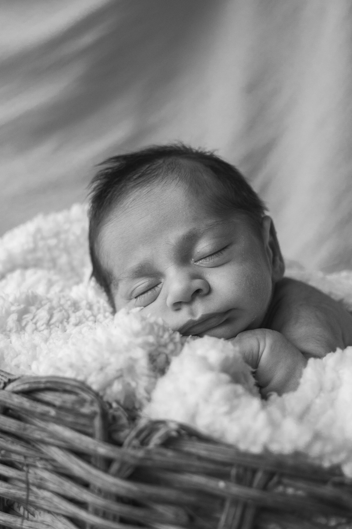 fotografo-em-osorio-felipe-lopes-fotografia-ensaio-de-acompanhamento-1-mes-new-born-em-casa-em-osorio