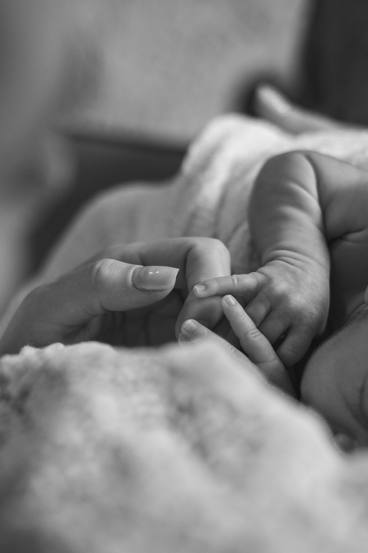 fotografo-em-osorio-felipe-lopes-fotografia-ensaio-de-acompanhamento-1-mes-new-born-em-casa-em-osorio