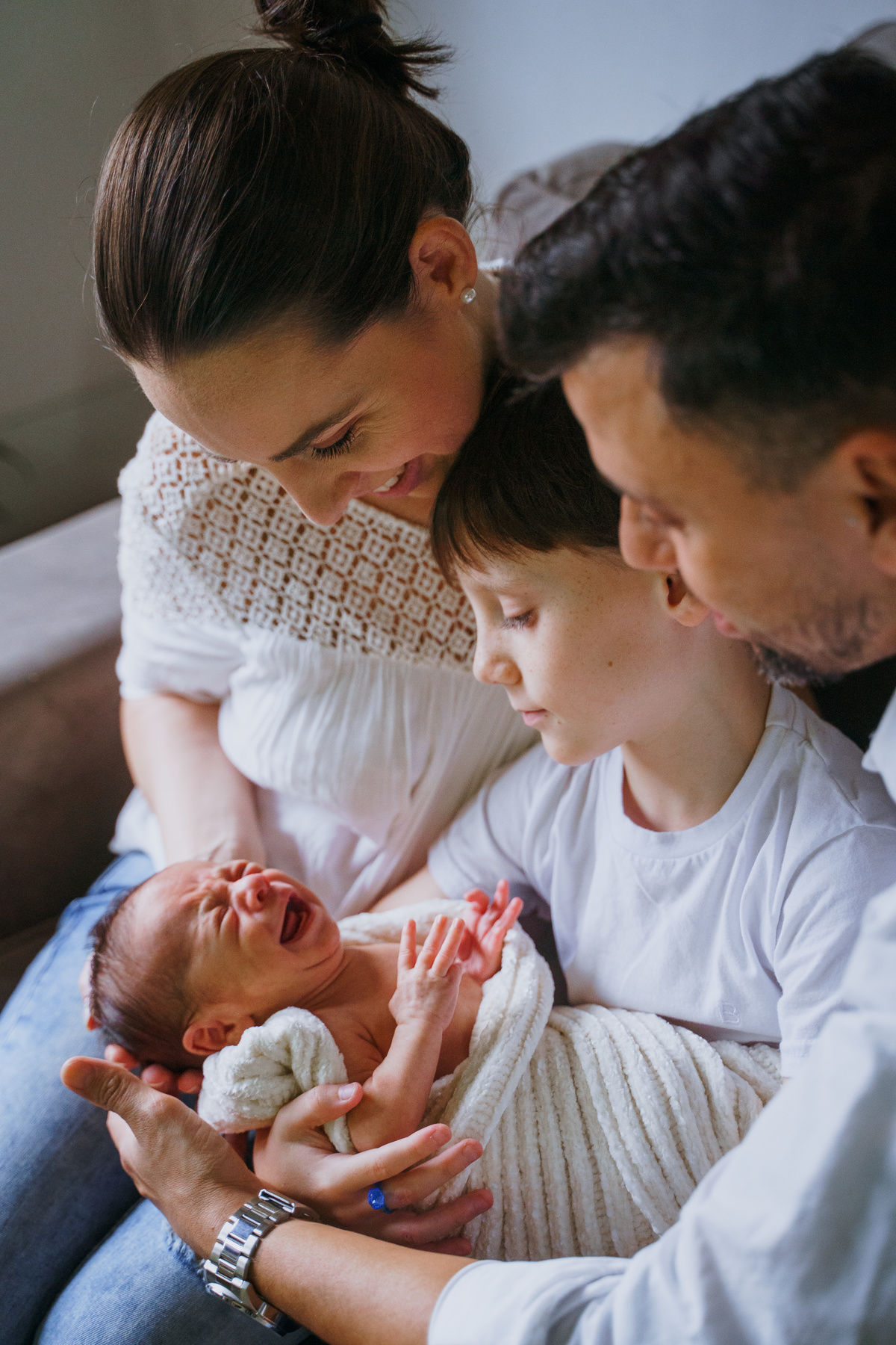 fotografo-em-osorio-felipe-lopes-fotografia-ensaio-de-acompanhamento-1-mes-new-born-em-casa-em-osorio