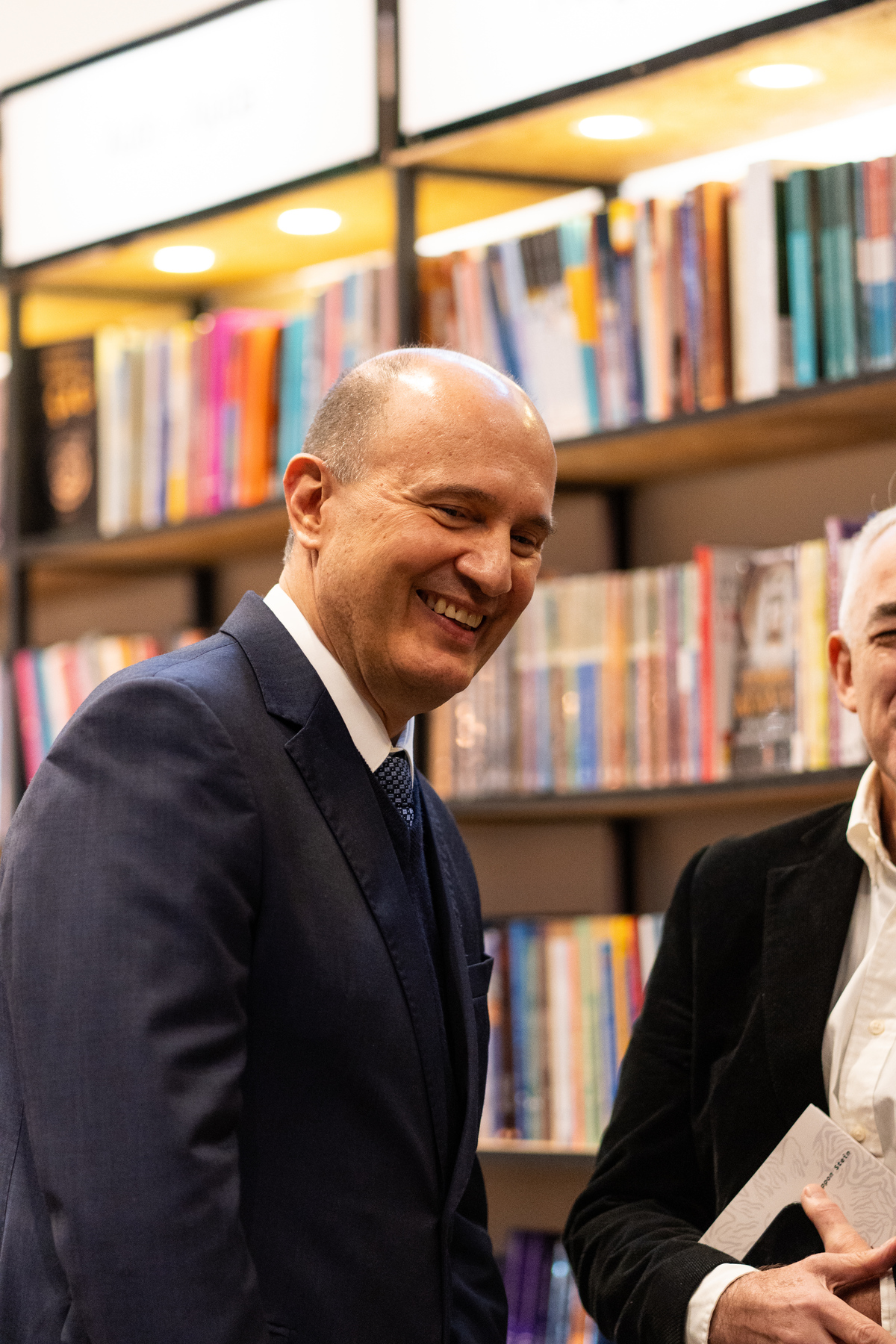 felipe-lopes-fotografia-fotografo-de-osorio-evento-de-lancamento-de-livro-de-direito-escritora-carolina-stein-em-livraria-no-shopping-pontal-porto-alegre