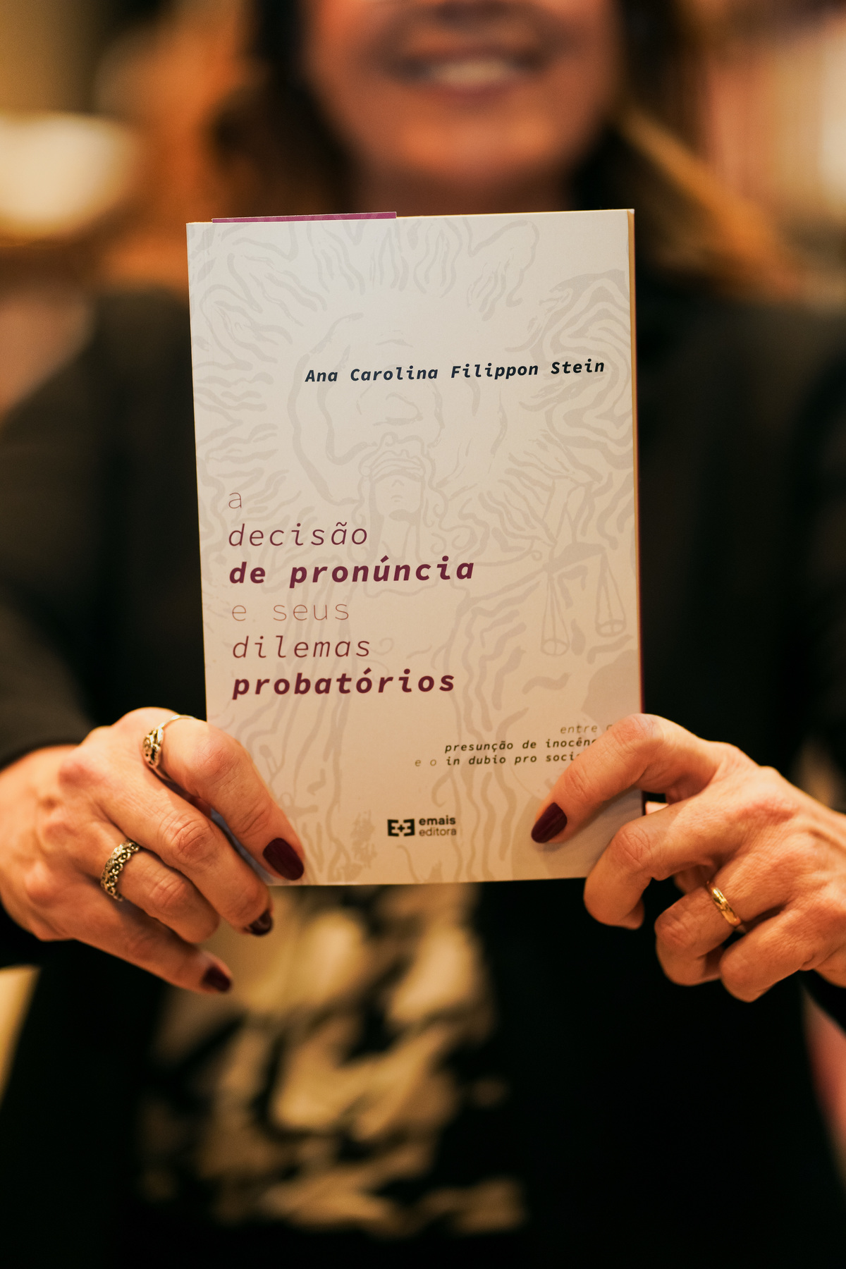 felipe-lopes-fotografia-fotografo-de-osorio-evento-de-lancamento-de-livro-de-direito-escritora-carolina-stein-em-livraria-no-shopping-pontal-porto-alegre