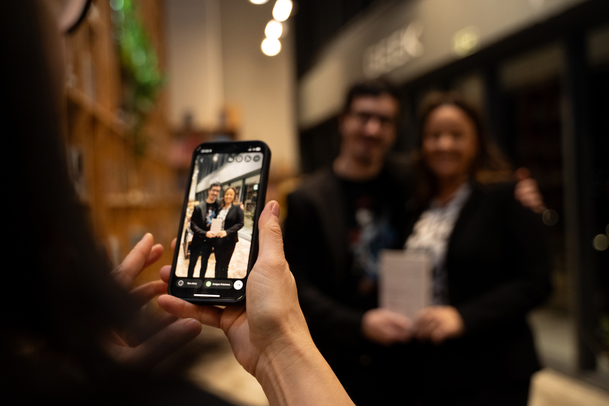 felipe-lopes-fotografia-fotografo-de-osorio-evento-de-lancamento-de-livro-de-direito-escritora-carolina-stein-em-livraria-no-shopping-pontal-porto-alegre