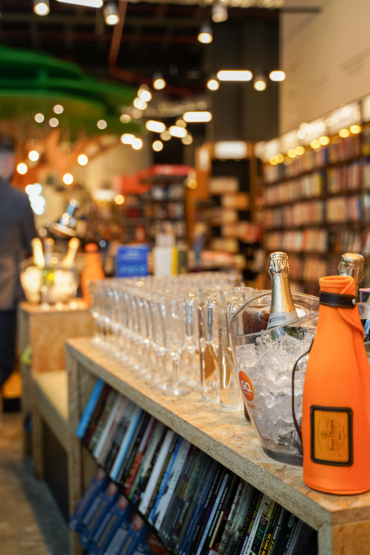 felipe-lopes-fotografia-fotografo-de-osorio-evento-de-lancamento-de-livro-de-direito-escritora-carolina-stein-em-livraria-no-shopping-pontal-porto-alegre