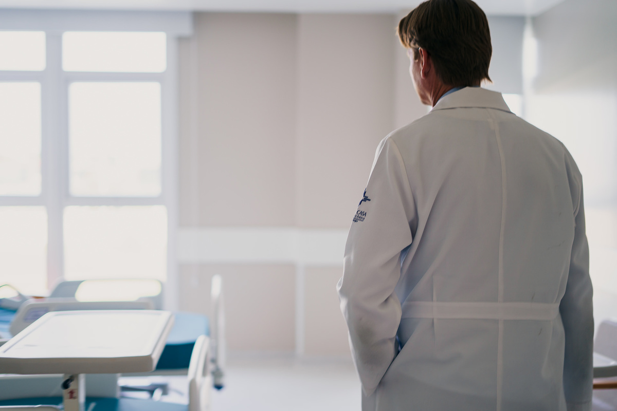 felipe-lopes-fotografia-fotografo-em-osorio-rio-grande-do-sul-ensaio-empresarial-corporativo-medico-de-maos-rafael-kaempt-hospital-lifeplus-em-xangri-la