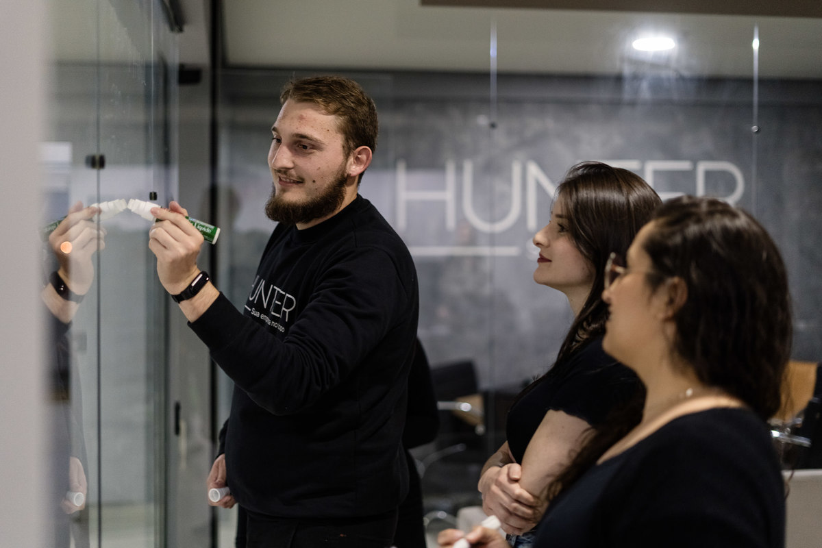 felipe-lopes-fotografia-fotografo-em-osorio-rio-grande-do-sul-ensaio-empresarial--de-marca-corporativo-hunter-empresa-de-assessoria-de-marketing-capao-da-canoa