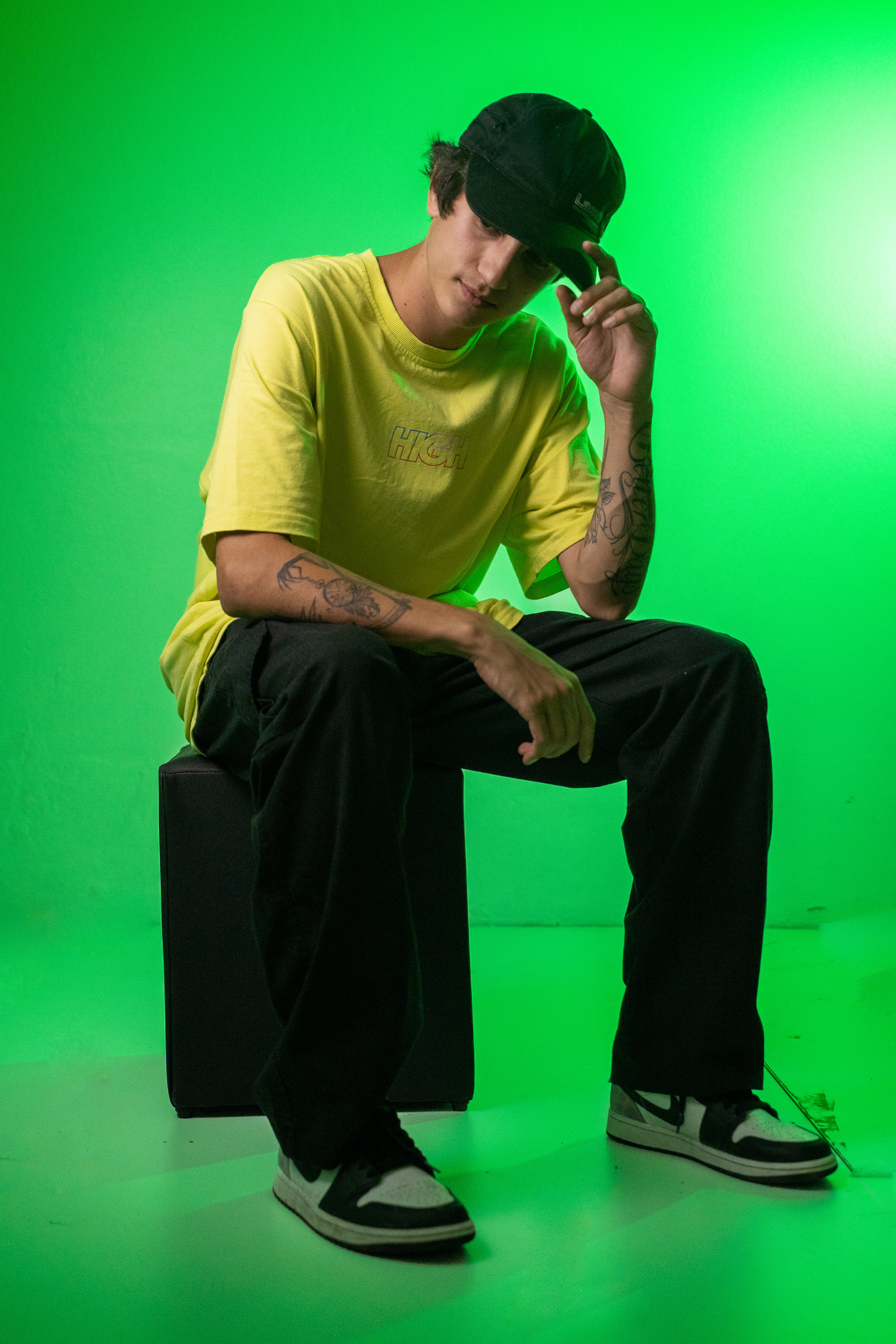 felipe-lopes-fotografia-fotografo-em-osorio-rio-grande-do-sul-ensaio-empresarial-dj-gui-na-agencia-swell