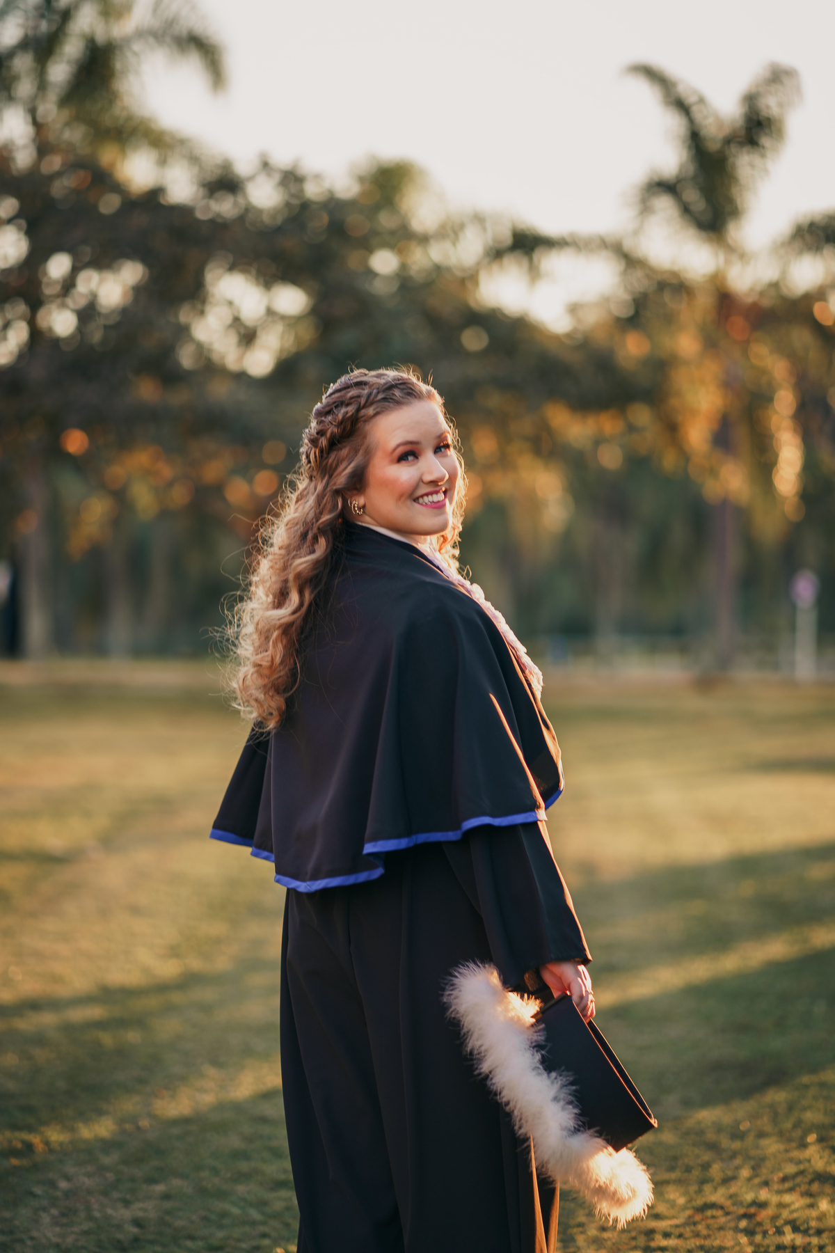 fotografo-felipe-lopes-fotografia-em-osorio-ensaio-de-toga-externo-na-unisinos-sao-leopoldo-rio-grande-do-sul