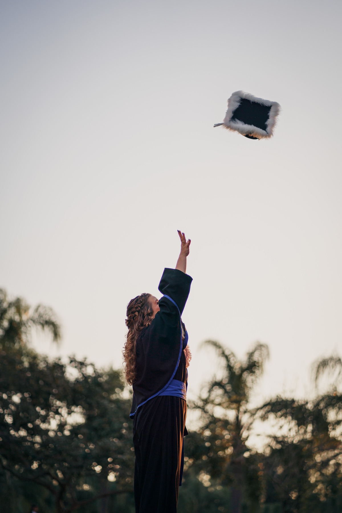 fotografo-felipe-lopes-fotografia-em-osorio-ensaio-de-toga-externo-na-unisinos-sao-leopoldo-rio-grande-do-sul