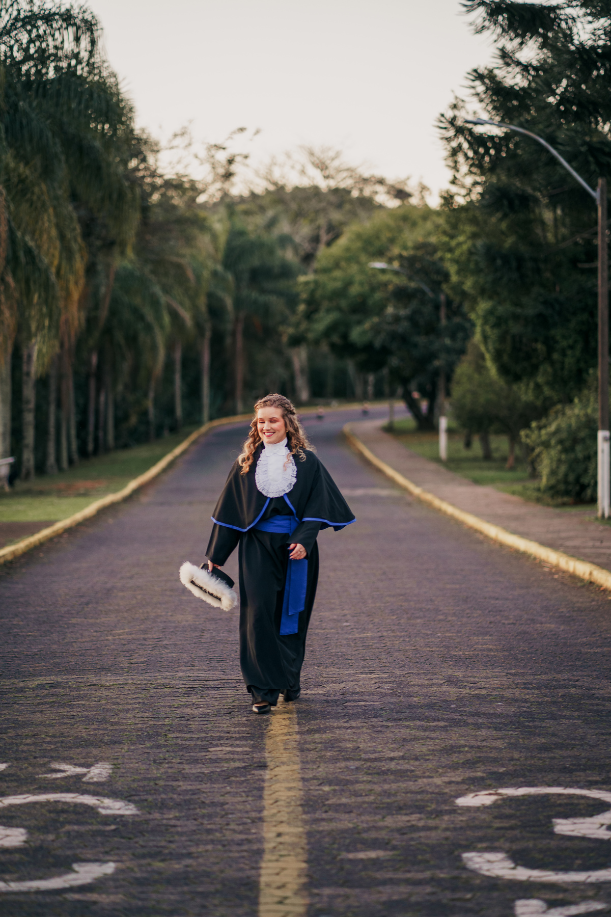 fotografo-felipe-lopes-fotografia-em-osorio-ensaio-de-toga-externo-na-unisinos-sao-leopoldo-rio-grande-do-sul