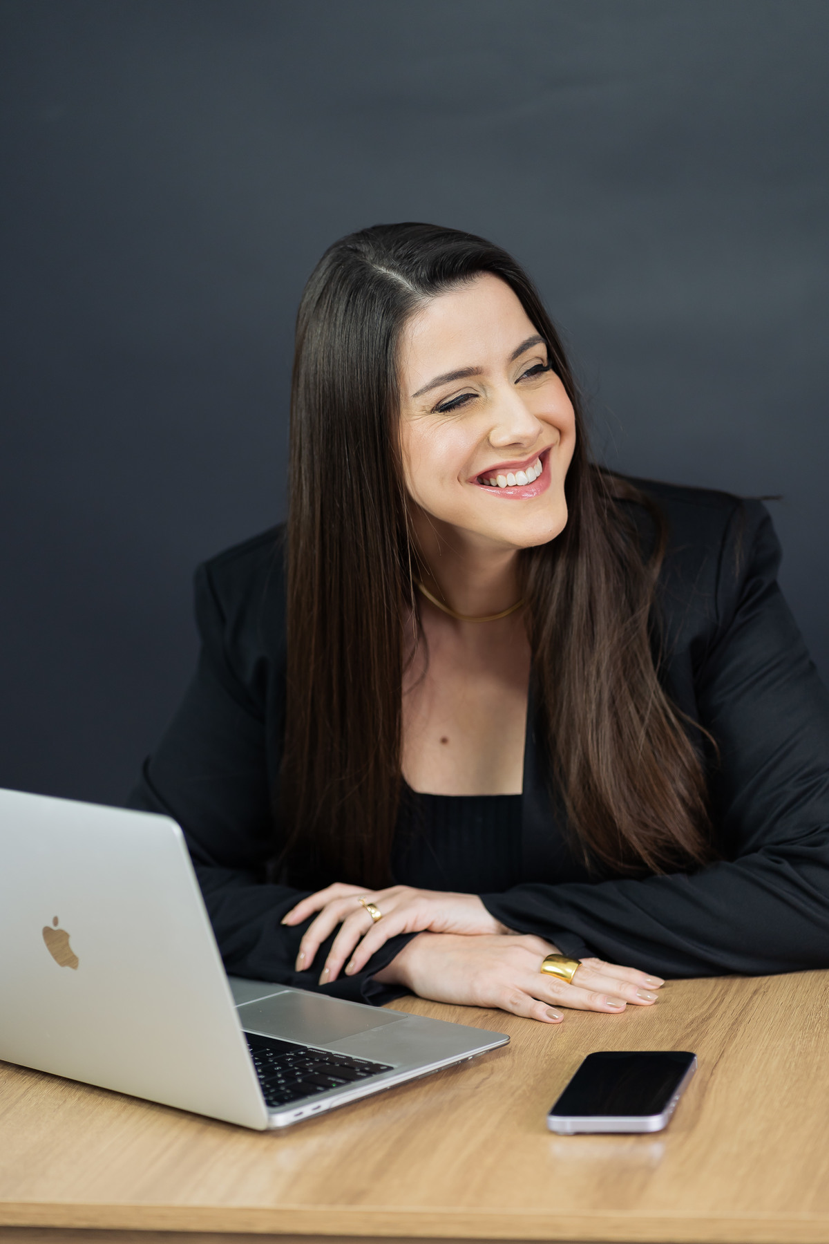 felipe-lopes-fotografia-fotografo-em-osorio-ensaio-empresarial-estudio-marketing-digital-renara-nogueira