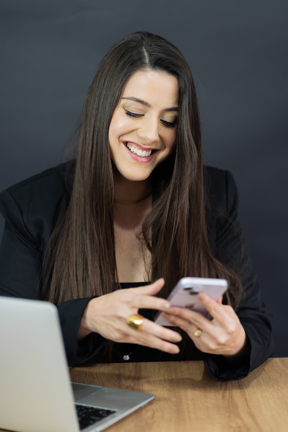 felipe-lopes-fotografia-fotografo-em-osorio-ensaio-empresarial-estudio-marketing-digital-renara-nogueira