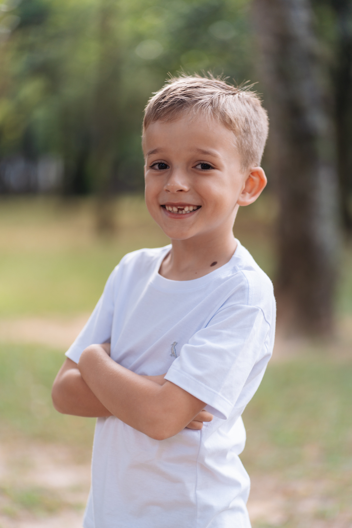 felipe-lopes-fotografia-fotografo-em-osorio-litoral-norte-gaucho-rs-ensaio-de-familia-externo-fotos-espontaneas-com-casal-de-criancas-em-osorio-condominio-interlagos