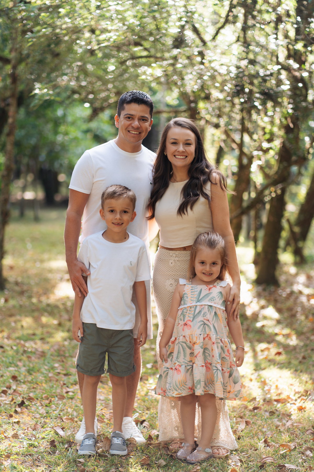 felipe-lopes-fotografia-fotografo-em-osorio-litoral-norte-gaucho-rs-ensaio-de-familia-externo-fotos-espontaneas-com-casal-de-criancas-em-osorio-condominio-interlagos