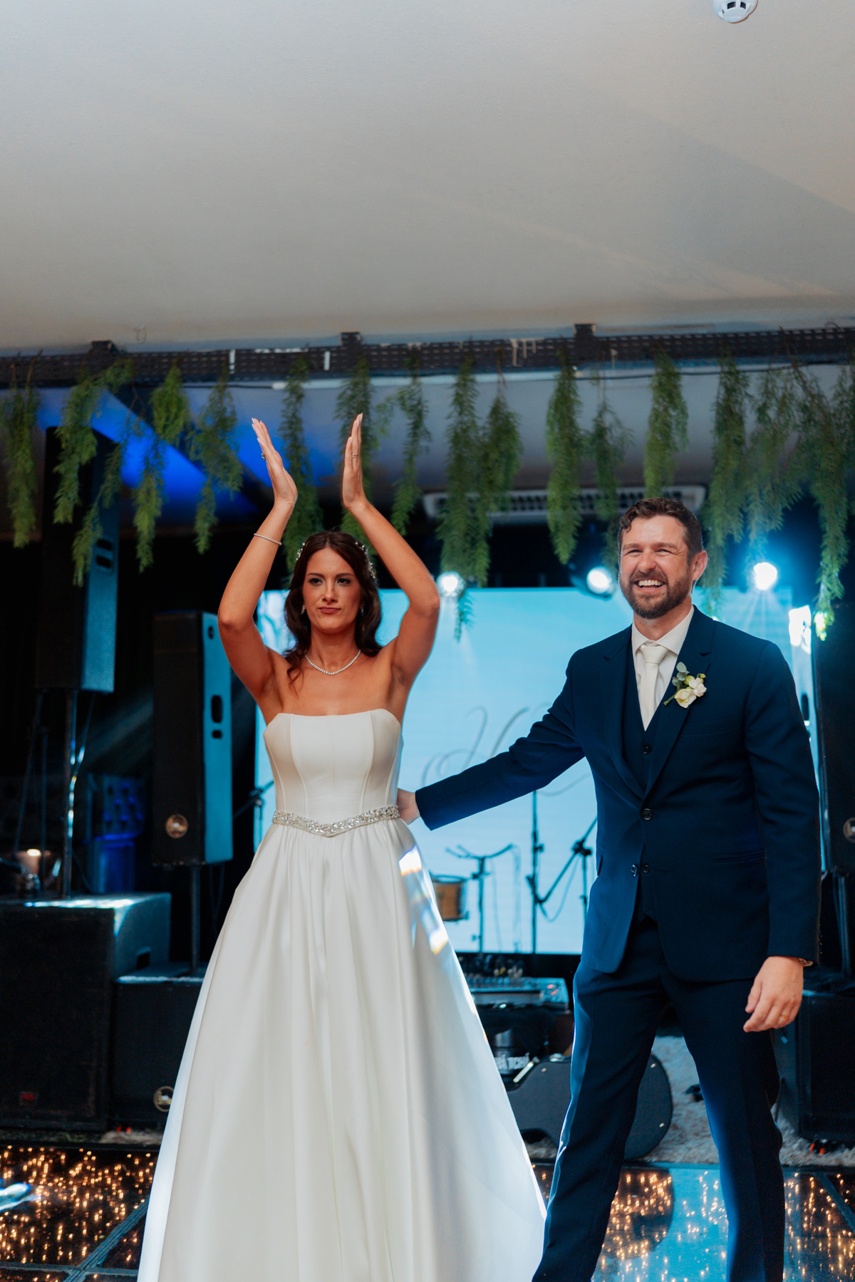 felipe-lopes-fotografia-fotografo-em-osorio-litoral-norte-gaucho-rs-cobertura-de-casamento-em-capao-da-canoa-making-of-dos-noivos-cerimonia-na-igreja-catolica-e-festa-na-saba-em-atlantida