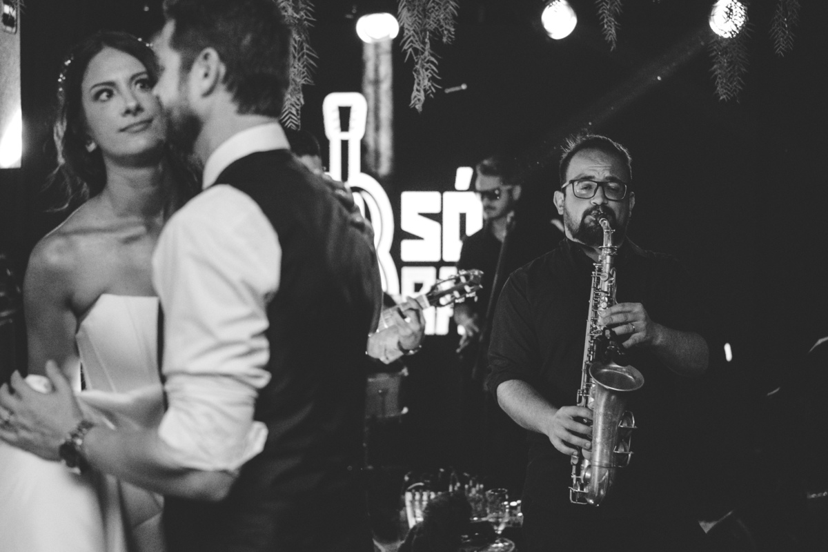 felipe-lopes-fotografia-fotografo-em-osorio-litoral-norte-gaucho-rs-cobertura-de-casamento-em-capao-da-canoa-making-of-dos-noivos-cerimonia-na-igreja-catolica-e-festa-na-saba-em-atlantida