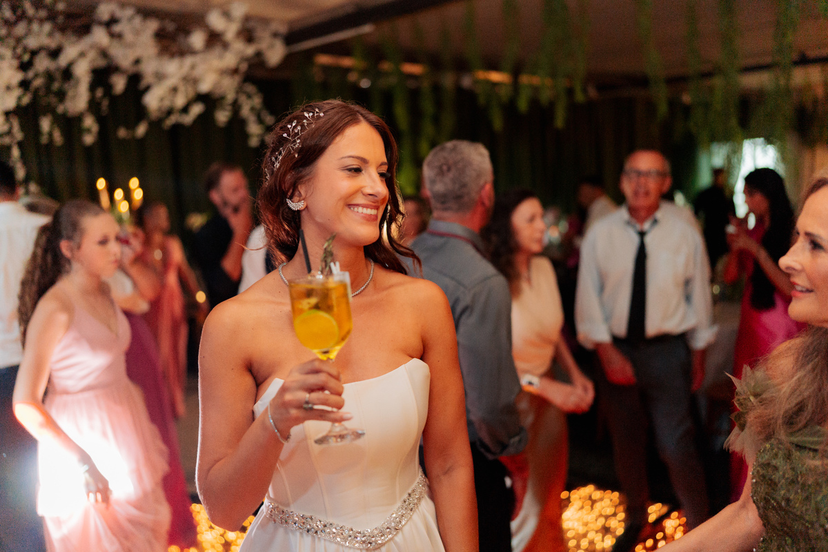 felipe-lopes-fotografia-fotografo-em-osorio-litoral-norte-gaucho-rs-cobertura-de-casamento-em-capao-da-canoa-making-of-dos-noivos-cerimonia-na-igreja-catolica-e-festa-na-saba-em-atlantida