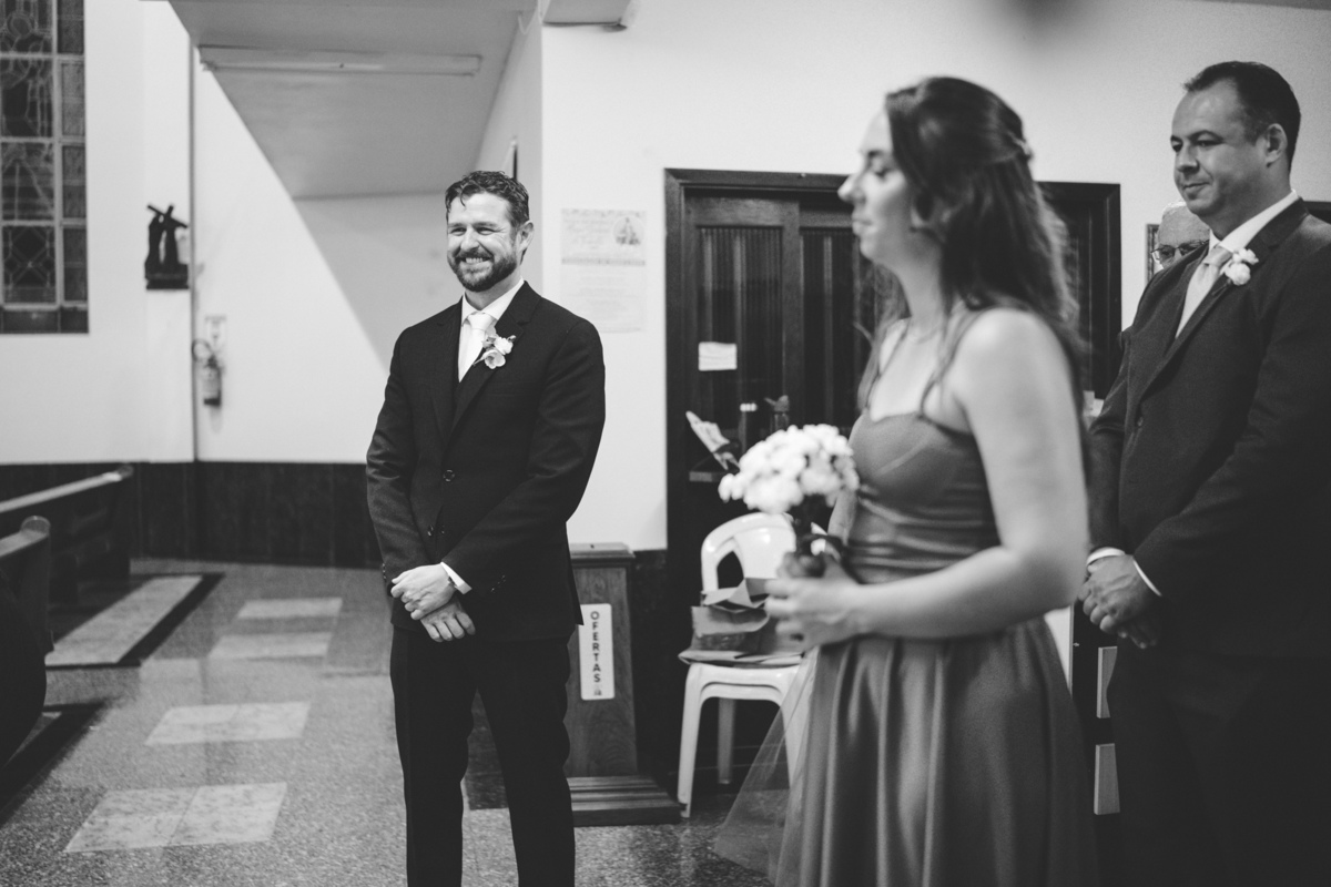 felipe-lopes-fotografia-fotografo-em-osorio-litoral-norte-gaucho-rs-cobertura-de-casamento-em-capao-da-canoa-making-of-dos-noivos-cerimonia-na-igreja-catolica-e-festa-na-saba-em-atlantida