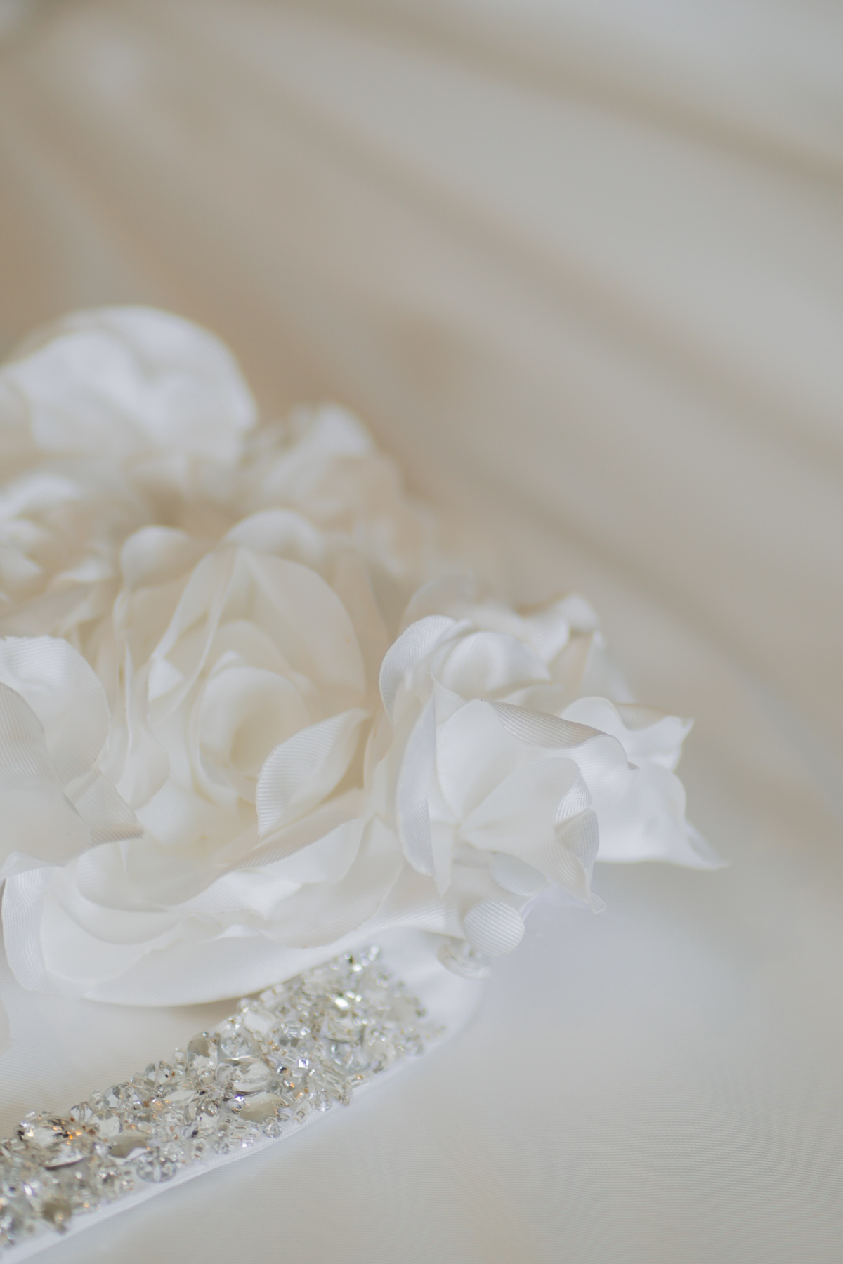 felipe-lopes-fotografia-fotografo-em-osorio-litoral-norte-gaucho-rs-cobertura-de-casamento-em-capao-da-canoa-making-of-dos-noivos-cerimonia-na-igreja-catolica-e-festa-na-saba-em-atlantida