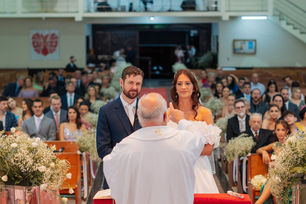 felipe-lopes-fotografia-fotografo-em-osorio-litoral-norte-gaucho-rs-cobertura-de-casamento-em-capao-da-canoa-making-of-dos-noivos-cerimonia-na-igreja-catolica-e-festa-na-saba-em-atlantida