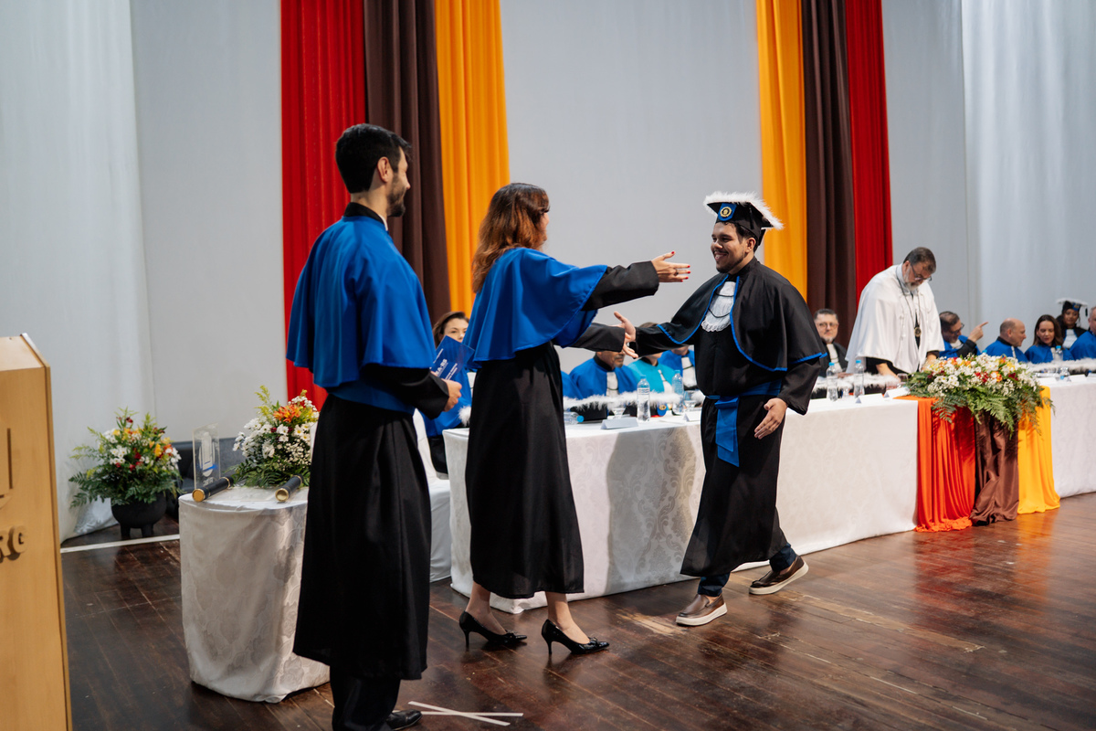 felipe-lopes-fotografia-fotografo-em-osorio-litoral-norte-gaucho-rs-cerimonia-de-formatura-colacao-de-grau-FURG-santo-antonio-da-patrulha-turma-de-engenharia-de-producao