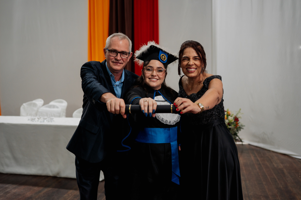 felipe-lopes-fotografia-fotografo-em-osorio-litoral-norte-gaucho-rs-cerimonia-de-formatura-colacao-de-grau-FURG-santo-antonio-da-patrulha-turma-de-engenharia-de-producao