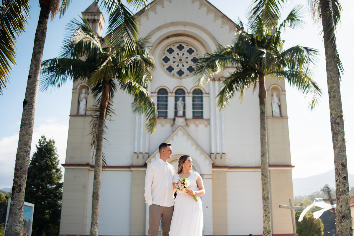 fotografo-em-osorio-litoral-norte-rio-grande-do-sul-felipe-lopes-fotografia-cerimonia-de-casamento-igreja-catolica-noivos-em-maquiné-paroquia-santo-andre-avelino