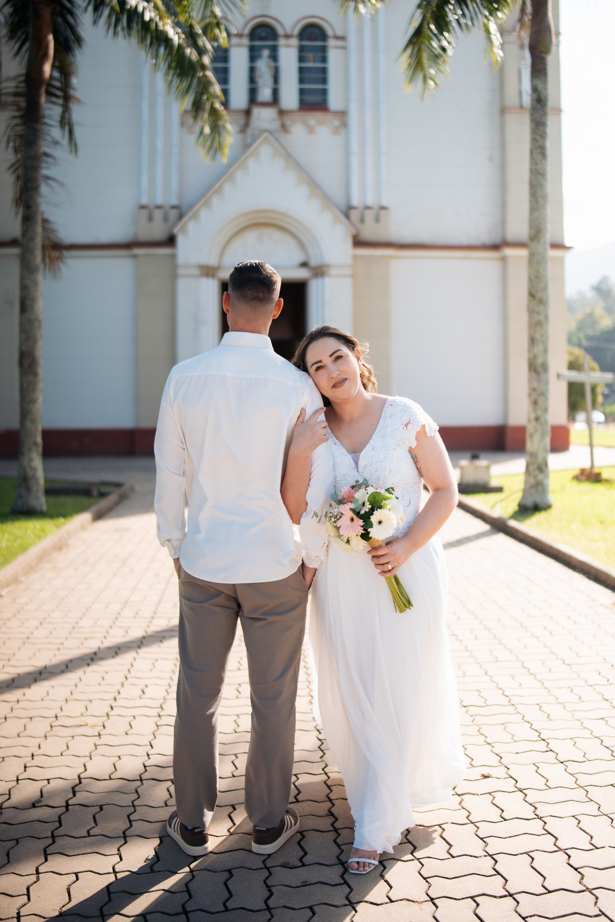fotografo-em-osorio-litoral-norte-rio-grande-do-sul-felipe-lopes-fotografia-cerimonia-de-casamento-igreja-catolica-noivos-em-maquiné-paroquia-santo-andre-avelino