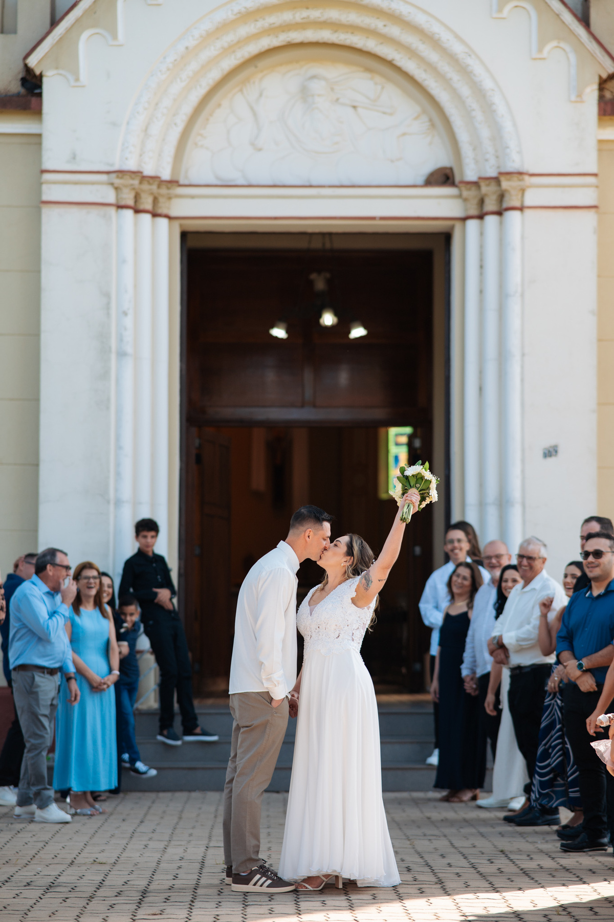 fotografo-em-osorio-litoral-norte-rio-grande-do-sul-felipe-lopes-fotografia-cerimonia-de-casamento-igreja-catolica-noivos-em-maquiné-paroquia-santo-andre-avelino