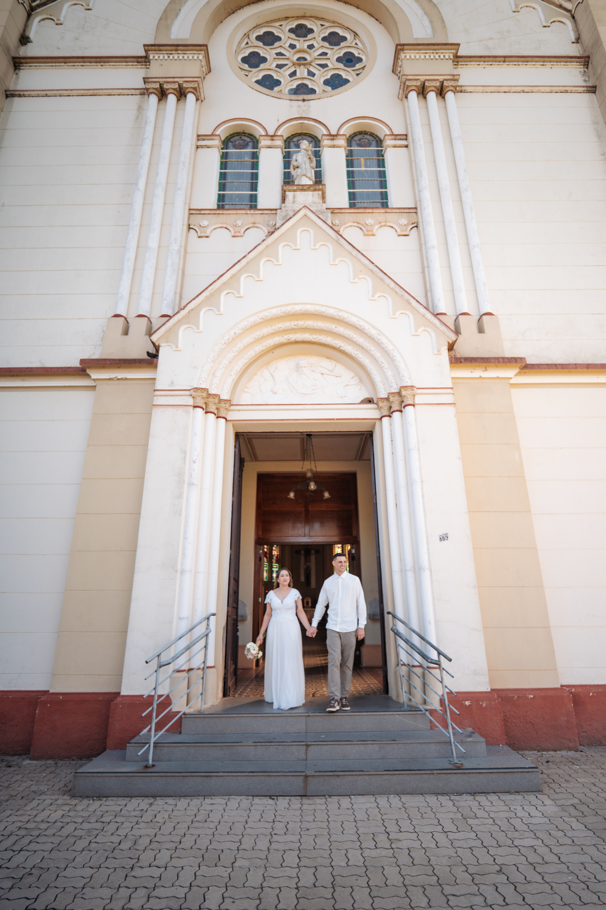 fotografo-em-osorio-litoral-norte-rio-grande-do-sul-felipe-lopes-fotografia-cerimonia-de-casamento-igreja-catolica-noivos-em-maquiné-paroquia-santo-andre-avelino