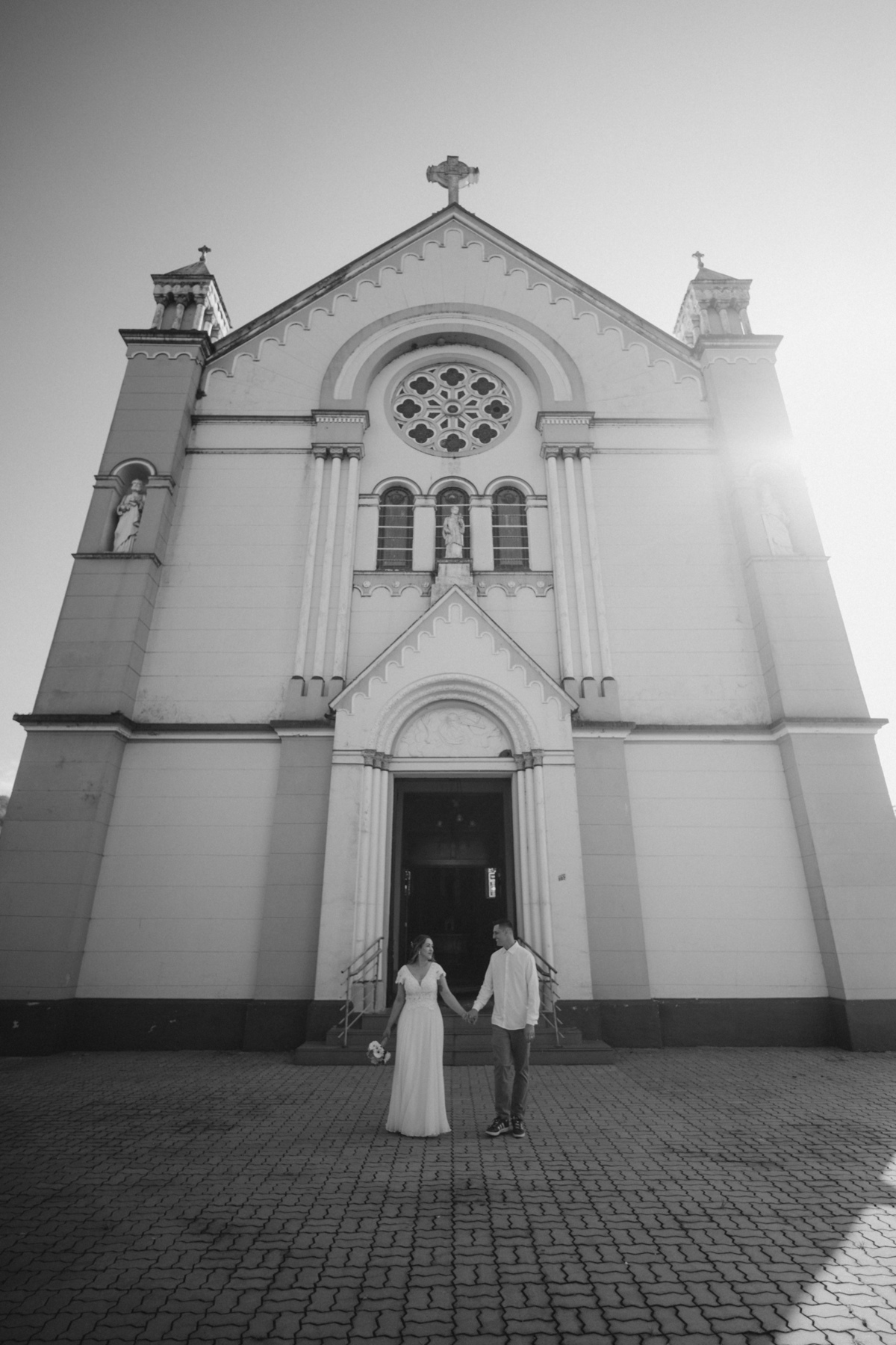 fotografo-em-osorio-litoral-norte-rio-grande-do-sul-felipe-lopes-fotografia-cerimonia-de-casamento-igreja-catolica-noivos-em-maquiné-paroquia-santo-andre-avelino