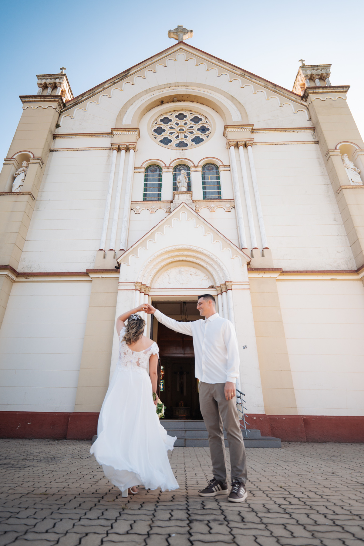 fotografo-em-osorio-litoral-norte-rio-grande-do-sul-felipe-lopes-fotografia-cerimonia-de-casamento-igreja-catolica-noivos-em-maquiné-paroquia-santo-andre-avelino