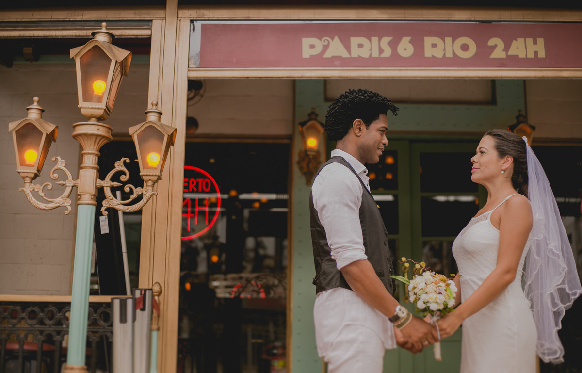 casamento , rio de janeiro, wedding, carnaval, elopement wedding, barra da tijuca, carrossel de emoções, bloco, beach, rj, bride, noivo