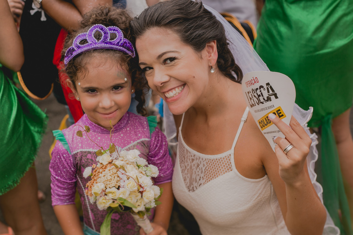 casamento , rio de janeiro, wedding, carnaval, elopement wedding, barra da tijuca, carrossel de emoções, bloco, beach, rj