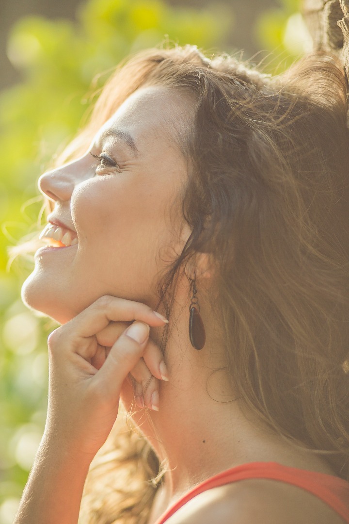 Ensaio, sorriso, verão, Rio de Janeiro, santa teresa, pessoal, ensaio feminino, thais, perfil,  carinho, fotografia, fotógrafo, marco brozzzo