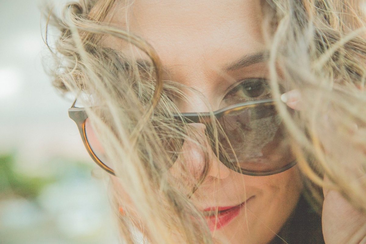 Ensaio, sorriso, verão, Rio de Janeiro, santa teresa, pessoal, ensaio feminino, thais, perfil,  carinho, fotografia, fotógrafo, marco brozzzo, urca