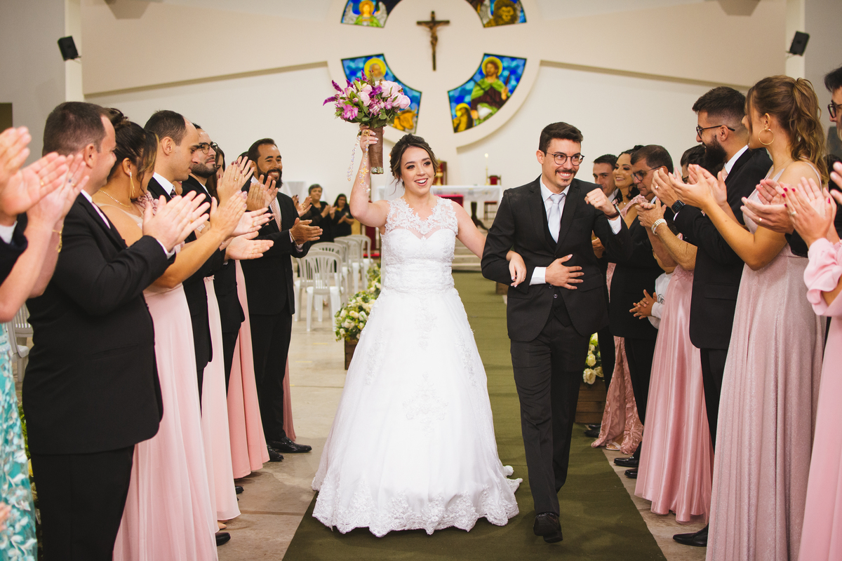 saida da noiva cerquilho