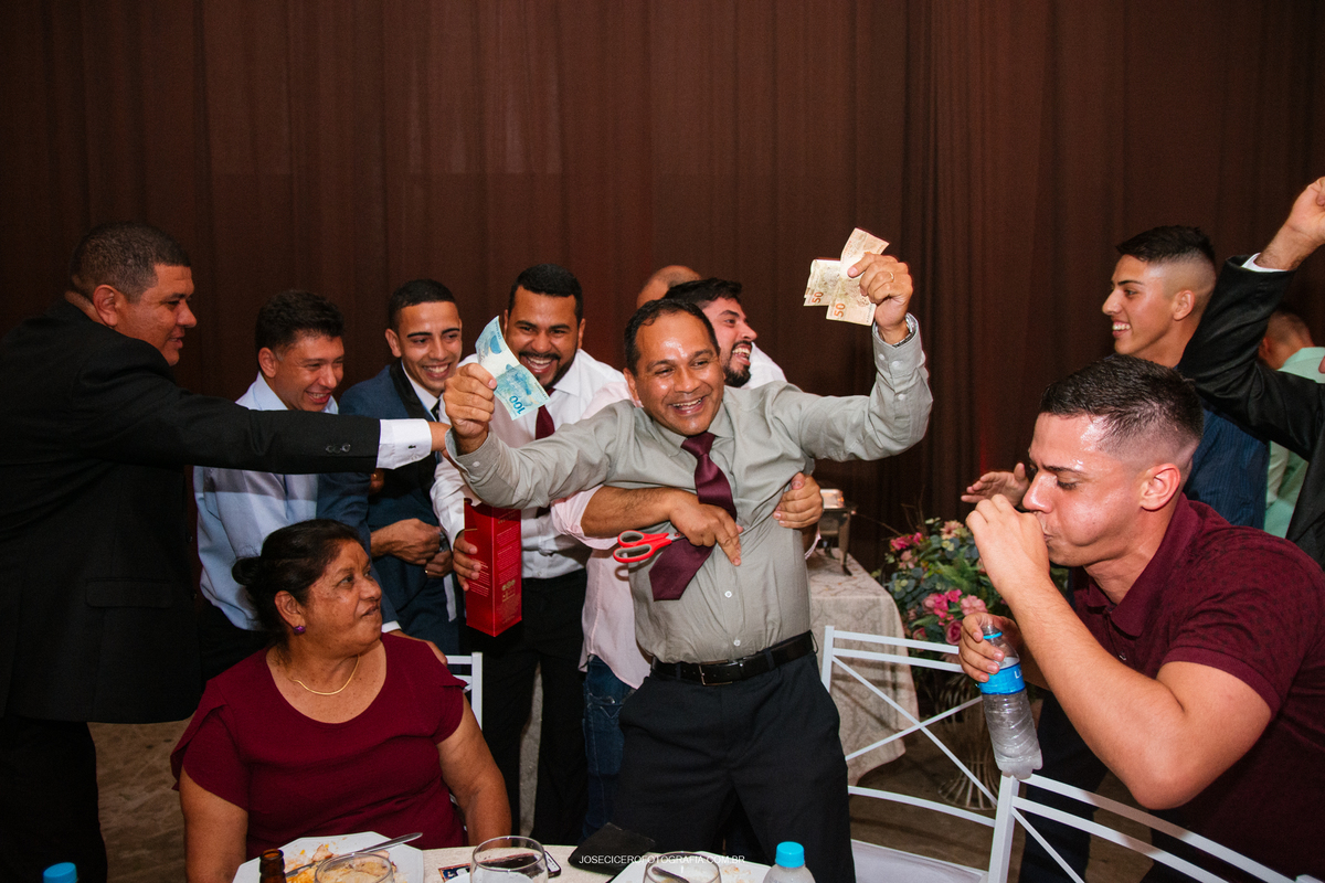 hora da gravata no casamento