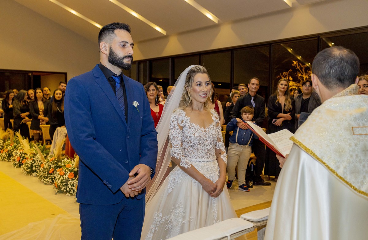 fotos casamento noturno cidade Guaratinguetá interior SP casal de noivos Monique e Ivan Restaurante Recanto do Bosque fotografo Denis Silveira Fotografia