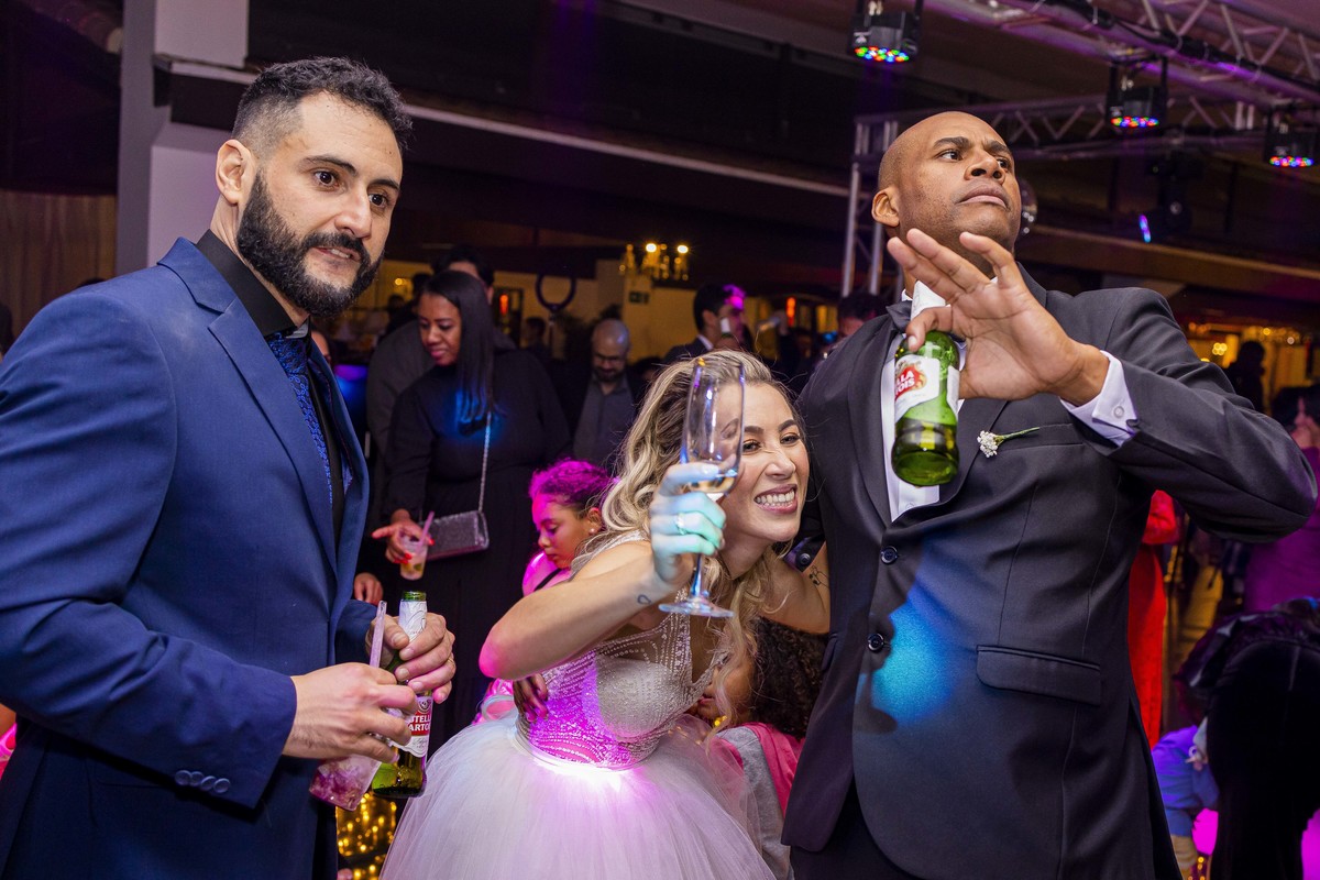 fotos casamento noturno cidade Guaratinguetá interior SP casal de noivos Monique e Ivan Restaurante Recanto do Bosque fotografo Denis Silveira Fotografia