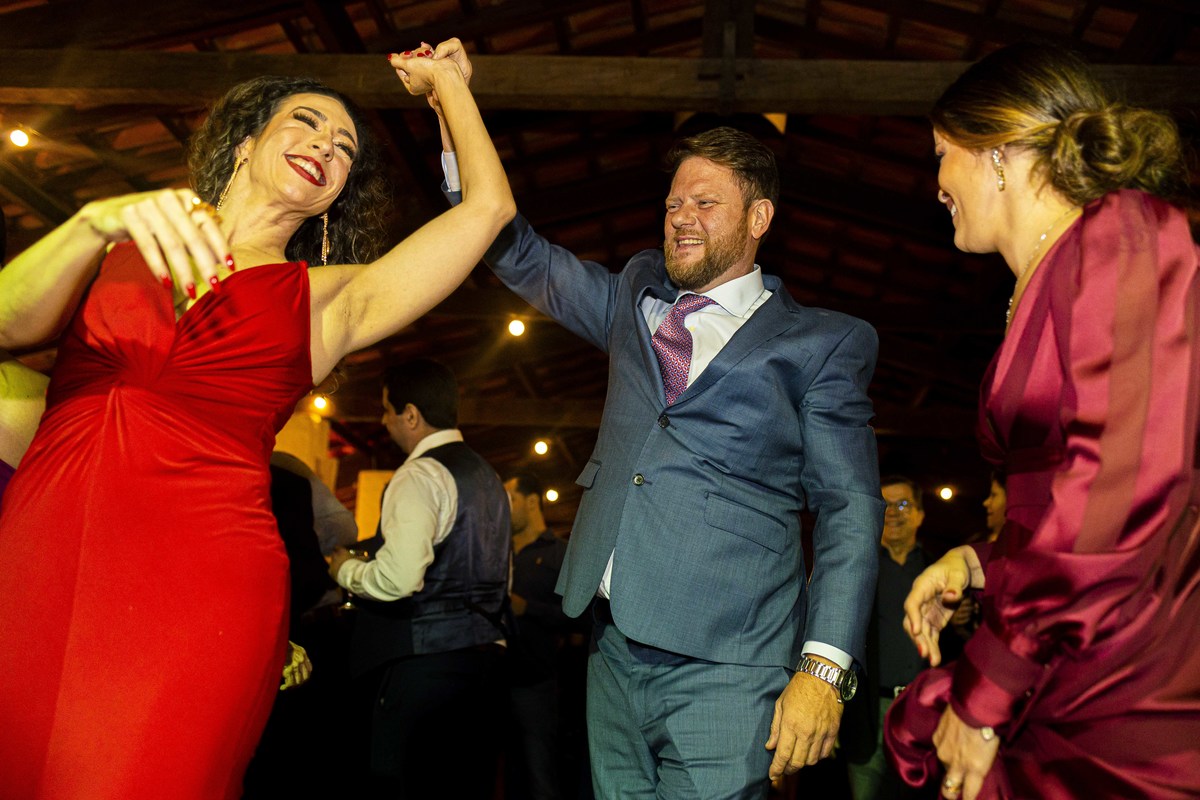 fotos casamento espaço belmonte em sousas campinas sp casal de noivos Bianca e Rodolfo matrimonio em chacara fotos pelo fotografo Denis Silveira especializado em Casamentos