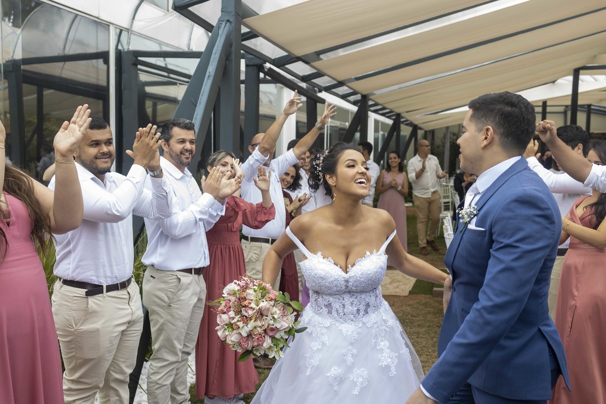 fotos casamento de dia em campinas sp casal noivos beatriz & Iuri espaco barao barão geraldo fotos pelo fotografo Denis Silveira especializado em Casamentos