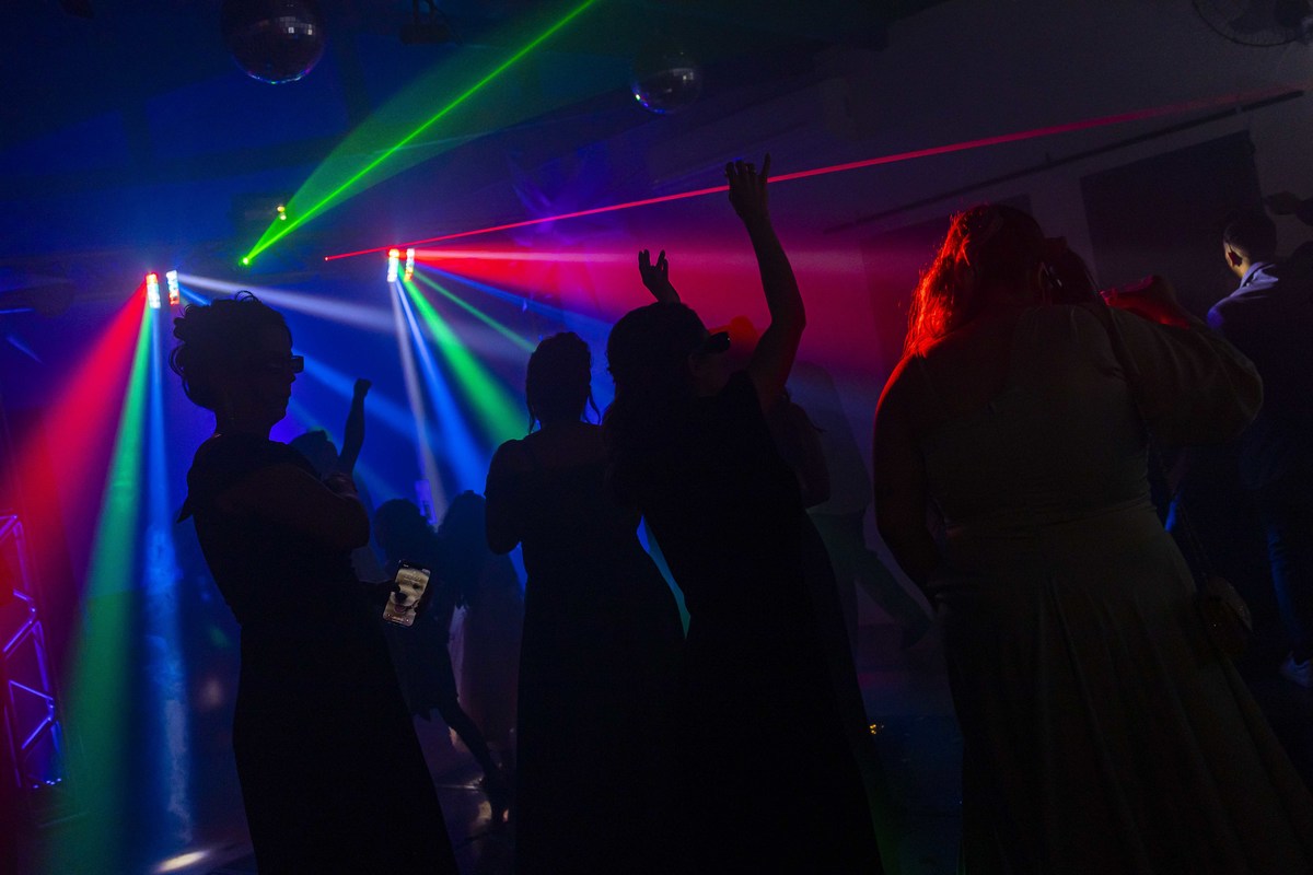 fotos casamento no campo em vinhedo sp casal de noivos barbara e joao espaco vila bella eventos fotografo especializado em casamentos denis silveira fotografia