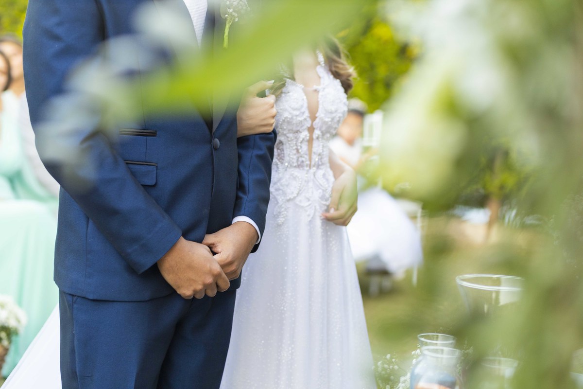 fotos casamento no campo em vinhedo sp casal de noivos barbara e joao espaco vila bella eventos fotografo especializado em casamentos denis silveira fotografia