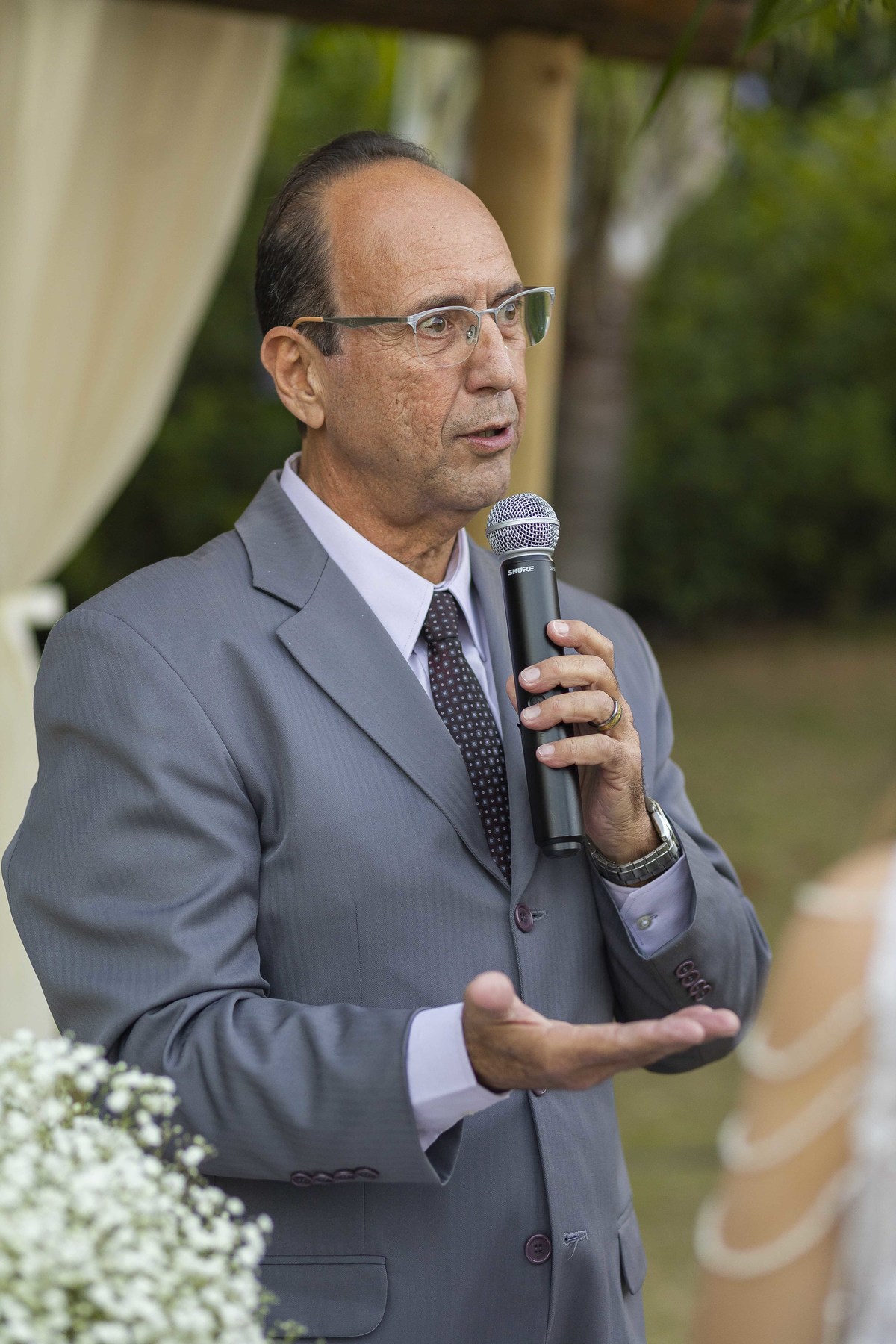 fotos casamento no campo em vinhedo sp casal de noivos barbara e joao espaco vila bella eventos fotografo especializado em casamentos denis silveira fotografia