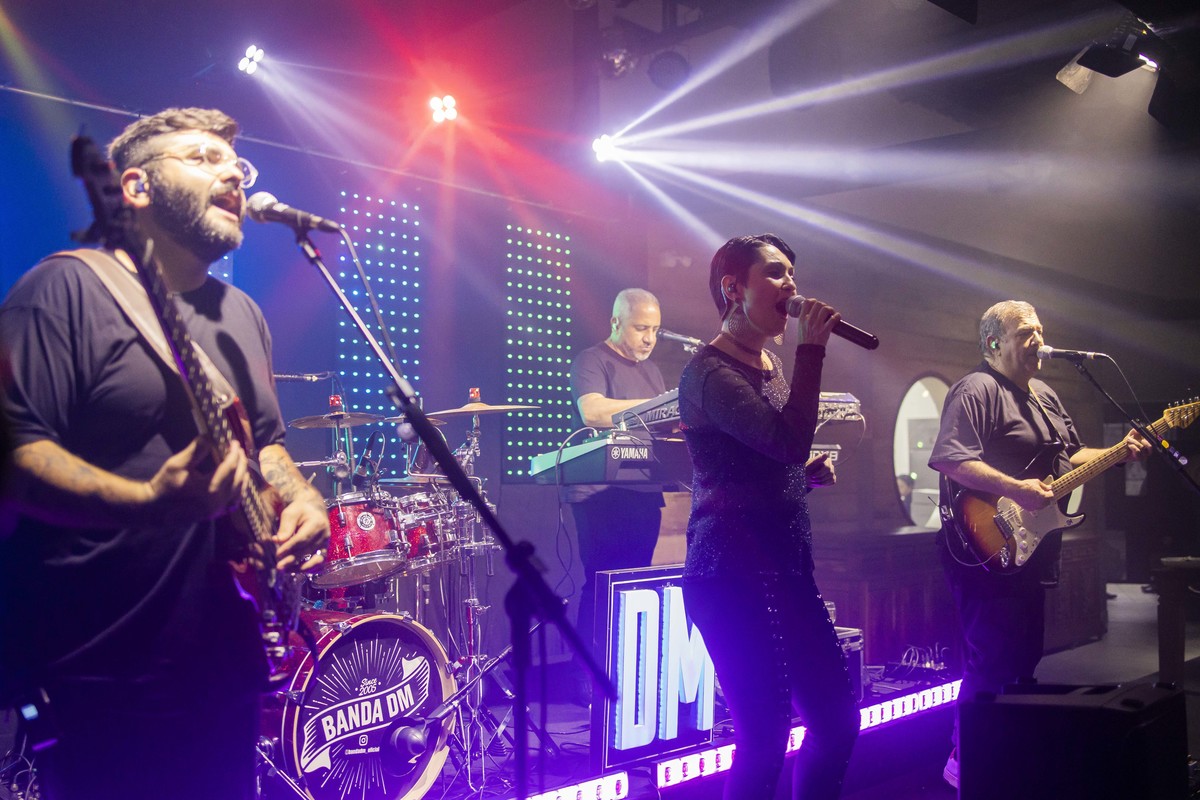 fotos casamento casal noivos Giovanna e Heitor no espaco Callegari em Mairipora SP fotografo especializado em Casamentos Denis Silveira