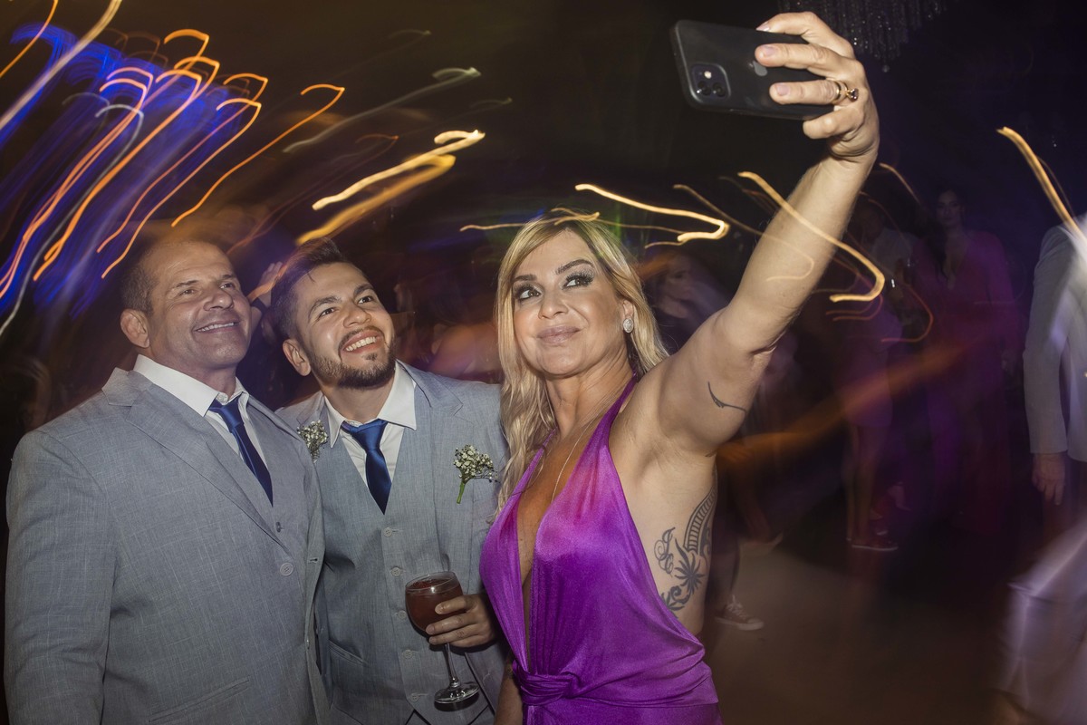 fotos casamento casal noivos Giovanna e Heitor no espaco Callegari em Mairipora SP fotografo especializado em Casamentos Denis Silveira