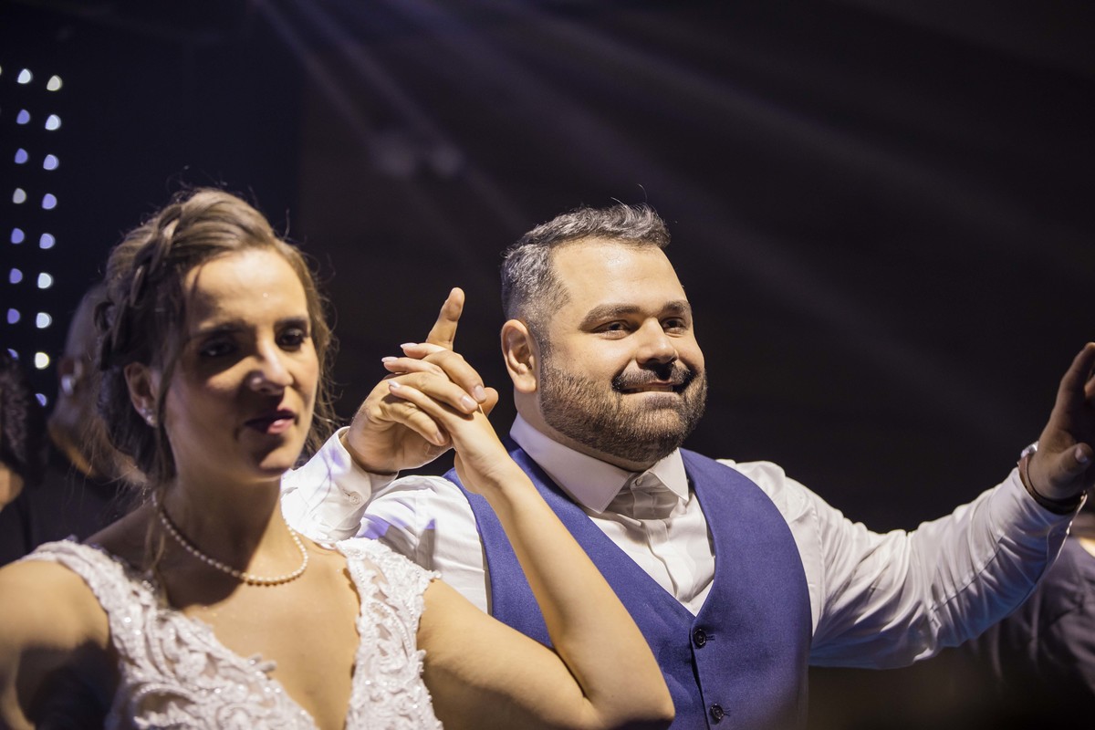 fotos casamento casal noivos Giovanna e Heitor no espaco Callegari em Mairipora SP fotografo especializado em Casamentos Denis Silveira