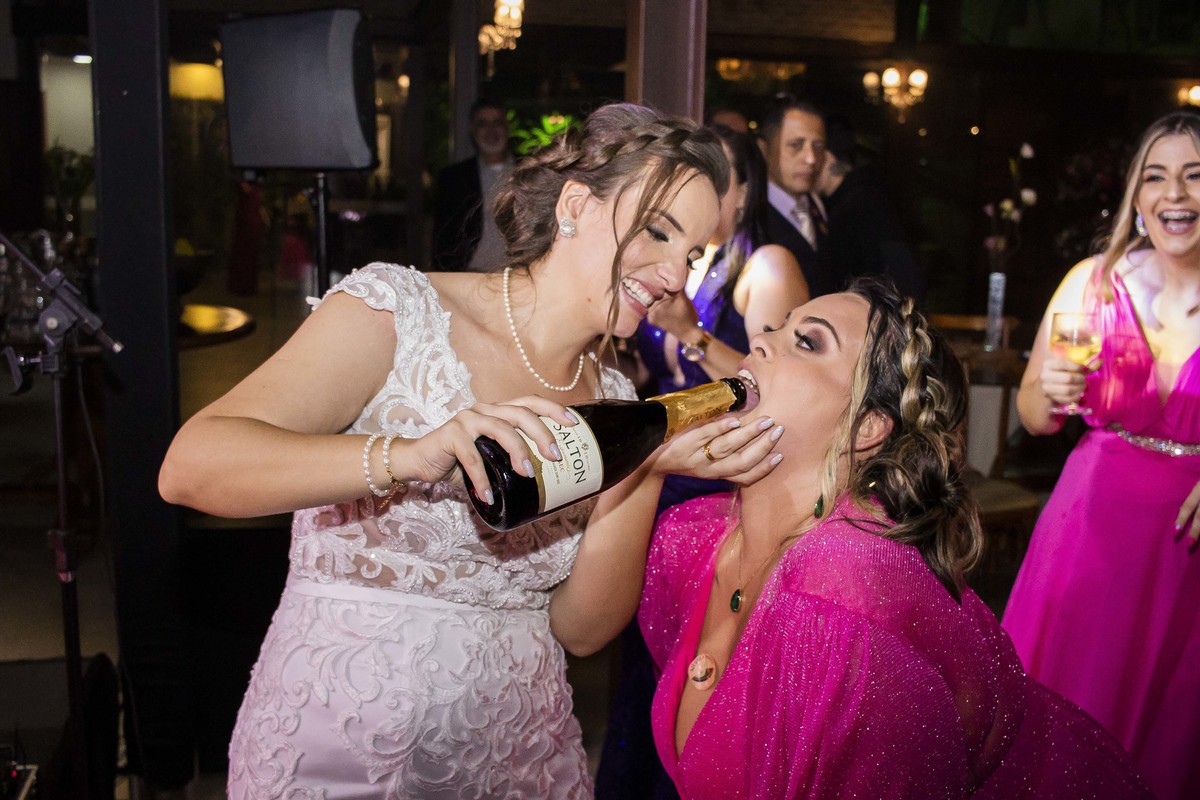 fotos casamento casal noivos Giovanna e Heitor no espaco Callegari em Mairipora SP fotografo especializado em Casamentos Denis Silveira