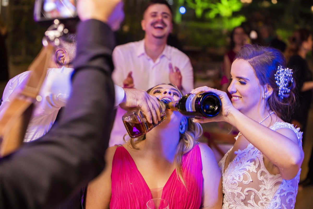 fotos casamento casal noivos Giovanna e Heitor no espaco Callegari em Mairipora SP fotografo especializado em Casamentos Denis Silveira