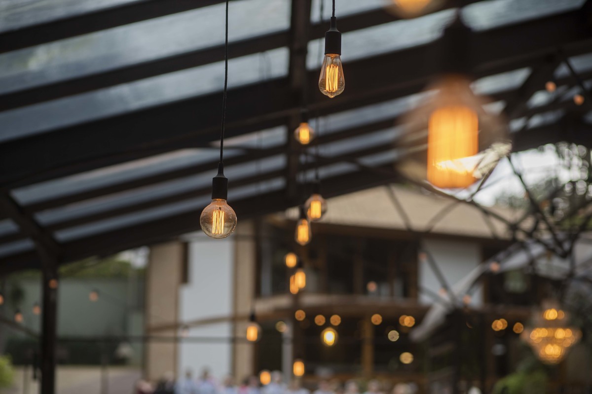 fotos casamento casal noivos Giovanna e Heitor no espaco Callegari em Mairipora SP fotografo especializado em Casamentos Denis Silveira